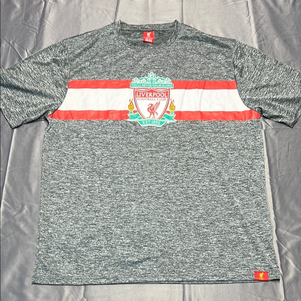 Liverpool football club graphic tee crew neck shirt sleeve size large gray/red/w